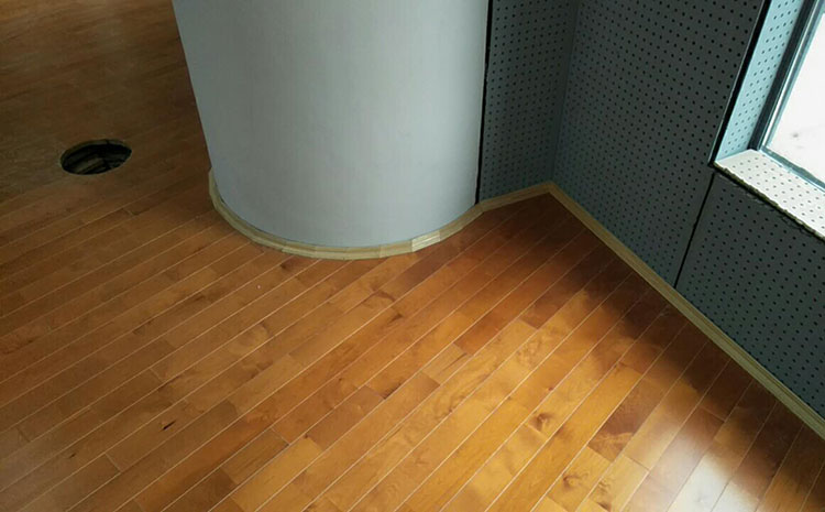 體育運動木地板楓樺木怎么保養？