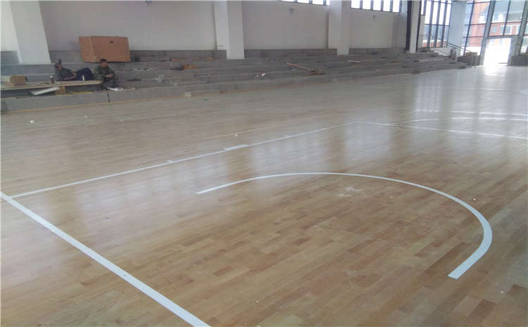 楓木籃球木地板具體怎么安裝