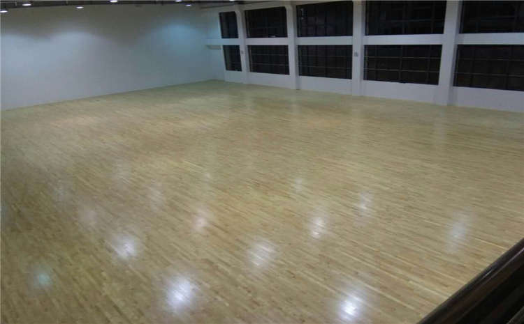 硬木企口體育場木地板保養步驟有哪些